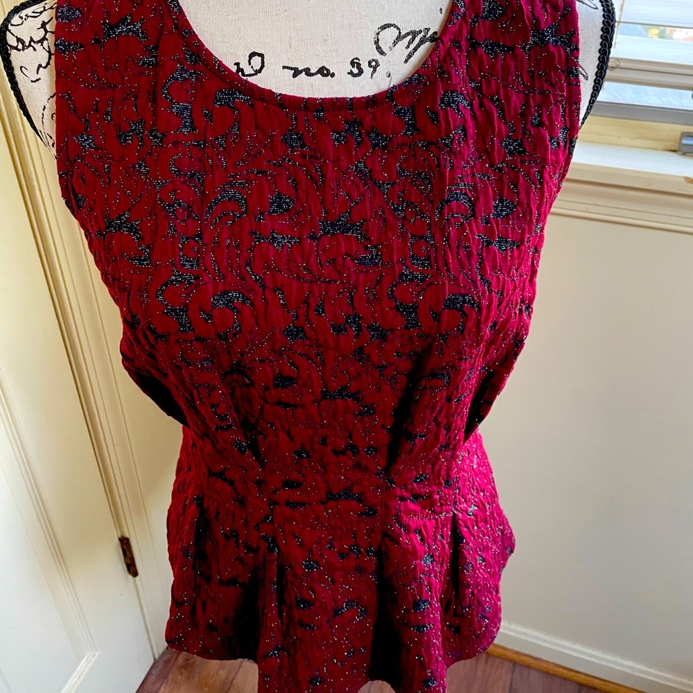 Anthropologie holiday top in cranberry wine, size medium NWT